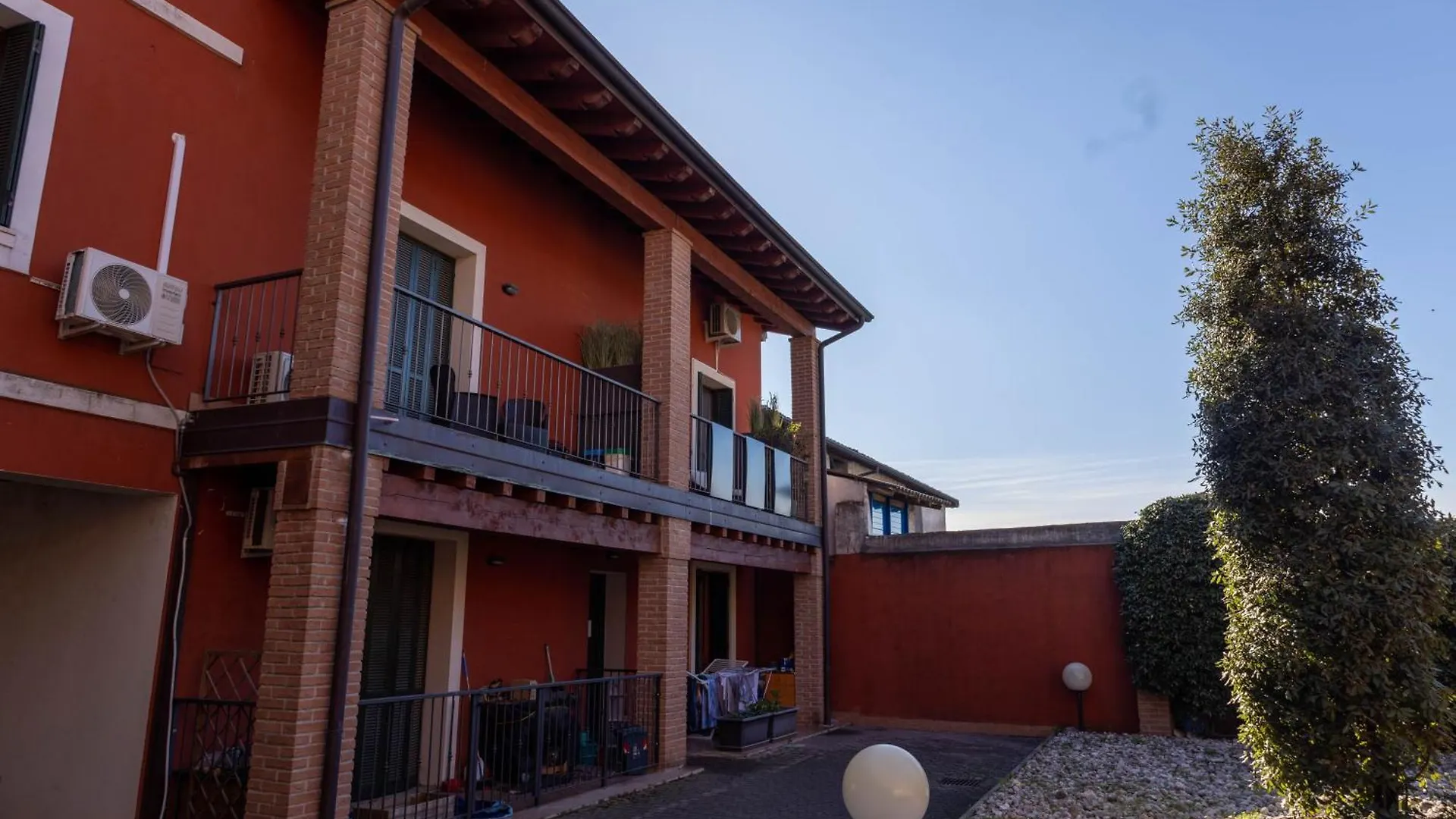 Maison 140 Lonato 0*,  Olaszország